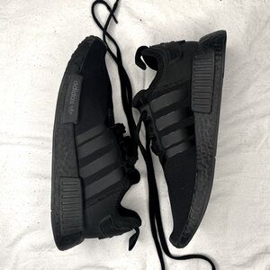 All black Adidas nmds like new